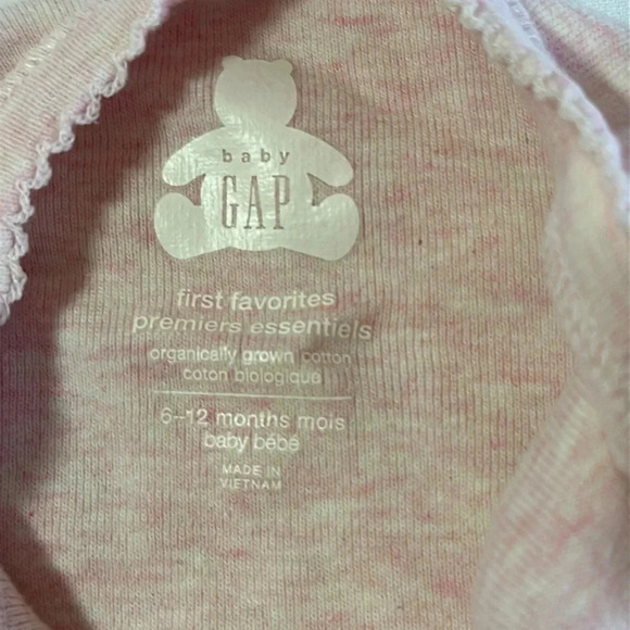 GAP - 2 piece set. Size 6-12  months - Picture 2 of 4
